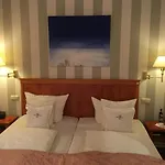 Отель Budget By Savoy 3*