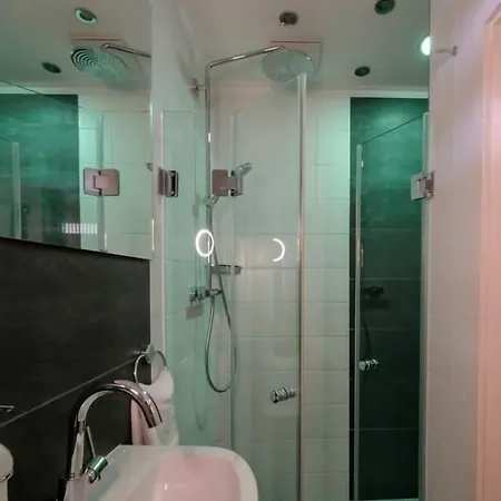 Budget By Savoy Hotel