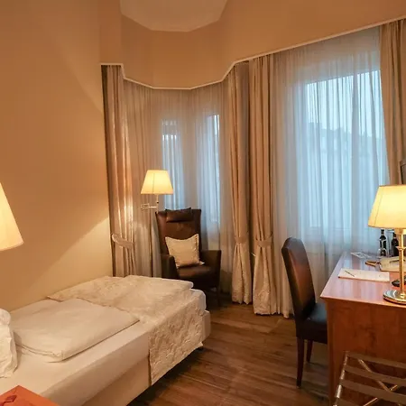 Budget By Savoy Hotel