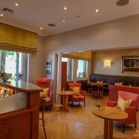 Hotel Budget By Savoy 3*