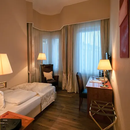 Budget By Savoy Hotel